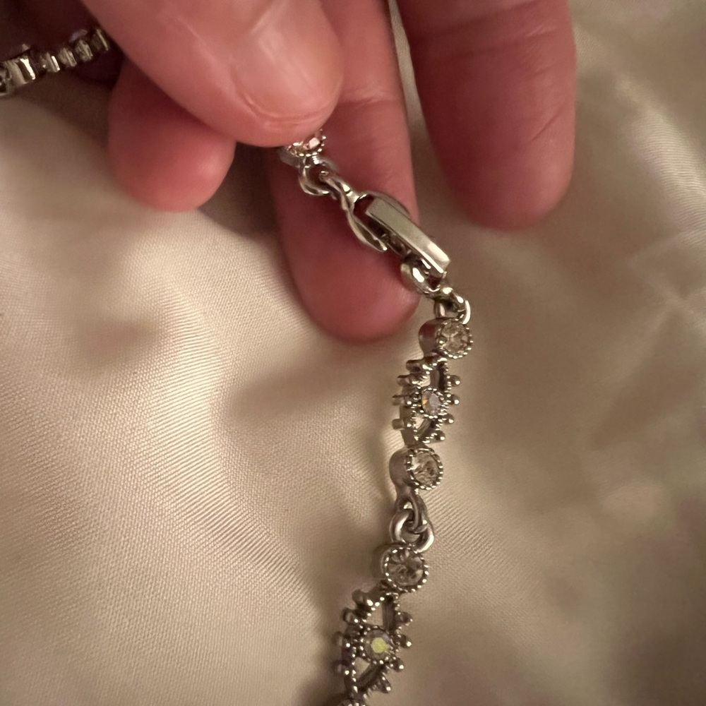 Beautiful Statement Necklace With Rhinestones - image 6